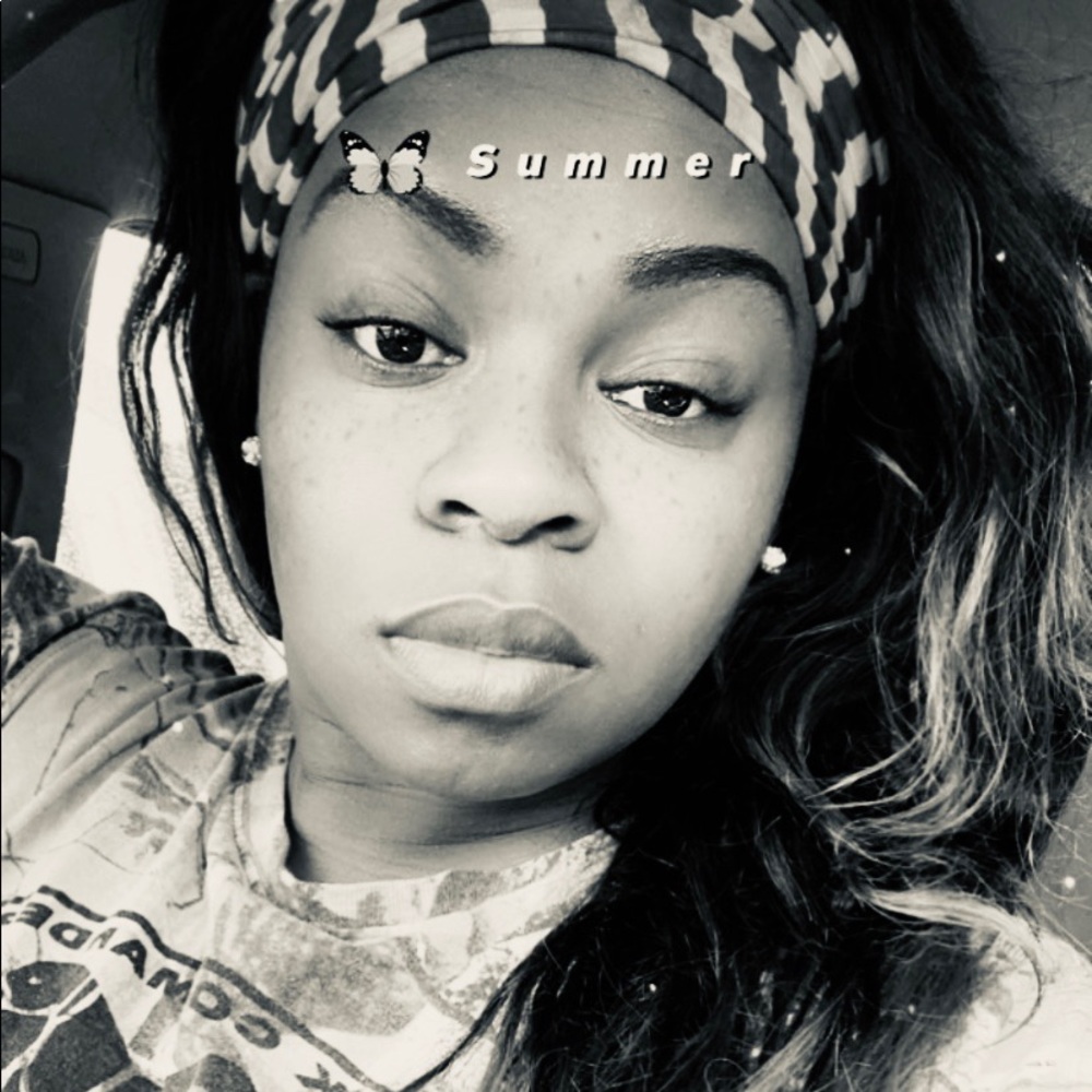 Meet your Posher, Vanessa